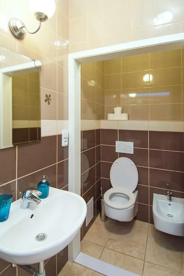 Modern Apartment Navrátilova II Praga