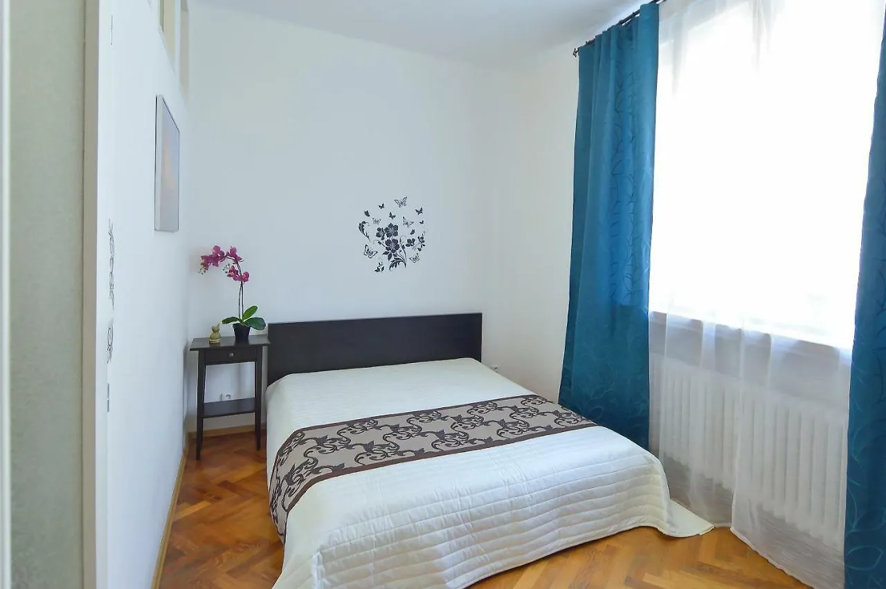 Modern Apartment Navrátilova II location